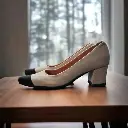 Tacones Channel Pumps 5 cms.webp