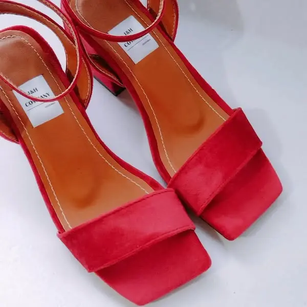 Tacones Darleen 6 cms gamuza rojo 2.webp