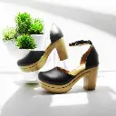 Tacones Quetzalí todo en piel negra, suela negra / QUETZ-P-07